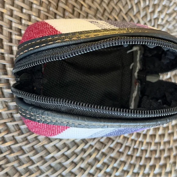 Handcrafted Woven Leather Guatemalan Coin Purse - medium - Picture 4 of 4